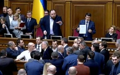 Милованов представив закон "Слуги народу" про землю: що потрібно знати