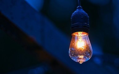 В Україні запровадили графіки погодинних відключень світла