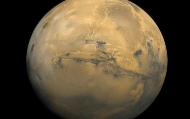 Опубліковані фото раніше жилого озера на Марсі
