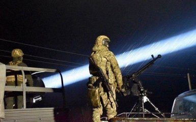 Минобороны показало охоту на дроны-камикадзе в ночном небе Киева — видео