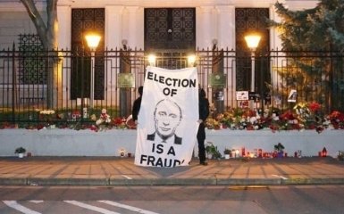 Anti-Putin flash mob