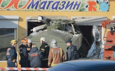 У Миколаєві сталася смертельна ДТП з військовим бензовозом: з'явилися фото і відео