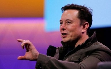 Илон Маск обещает "сумасшедший" электродвигатель в суперкаре Tesla Roadster