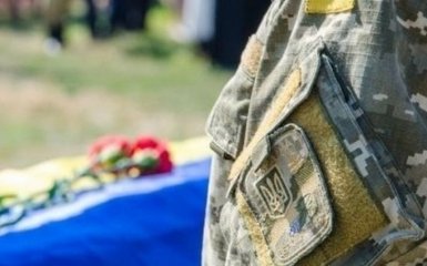 Обстріли на Донбасі не вщухають, сили АТО понесли втрату