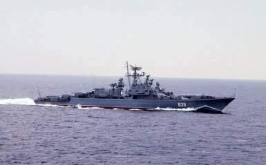 "Допитливий" стежить: у Путіна відреагували на появу військового корабля США в Чорному морі