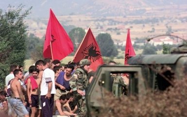 В Косово разобрали баррикады после отсрочки решения о сербских документах