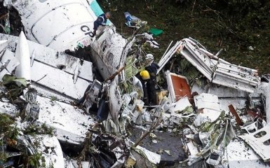Загибель футболістів в авіакатастрофі: викладений запис останніх слів пілота