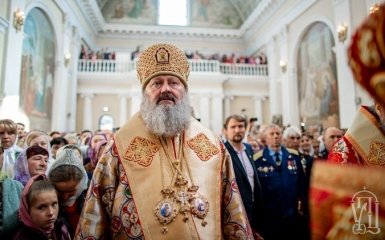 Митрополита УПЦ МП Павла терміново прооперували — адвокат