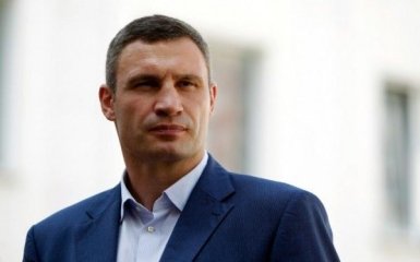Виталий Кличко проверил, как идет ремонт теплосети на проспекте Соборности, который завершат через три недели