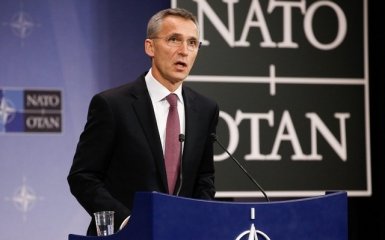 НАТО должно измениться - Столтенберг