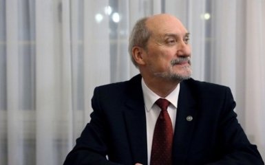 Министр обороны Польши открыто назвал авиакатастрофу под Смоленском терактом