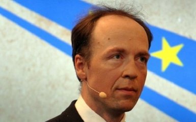 Убийство солдат РФ — необходимо: финский политик заказал надпись на украинском артиллерийском снаряде