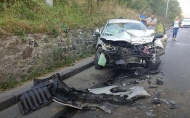 Под Киевом произошло смертельное ДТП с экскаватором: опубликованы фото