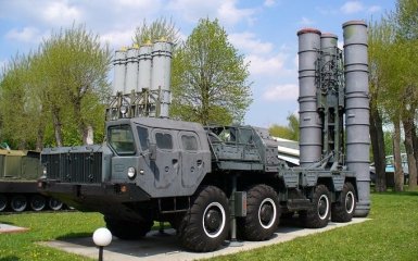 Росія перекидає ракетні системи ППО з-під Санкт-Петербурга у бік України