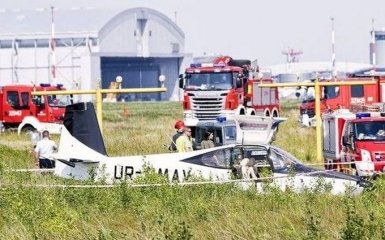 У Польщі розбився український літак з депутатом на борту: опубліковані фото з місця аварії
