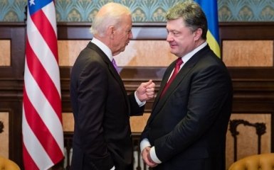 Байден сделал громкие признания о разговорах с Порошенко
