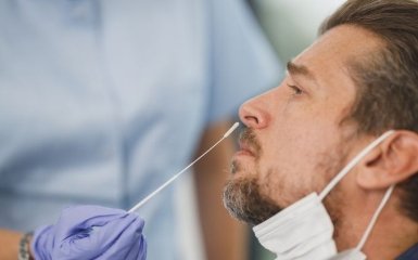 Количество больных коронавирусом в Украине 28 ноября рекордно возросло