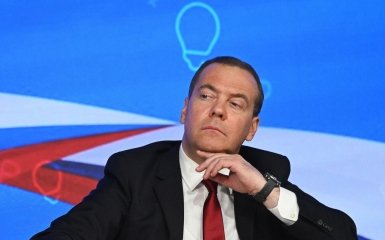 Дмитро Медведєв