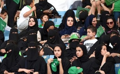 Саудівським жінкам вперше дозволять відвідувати спортивні матчі на стадіонах
