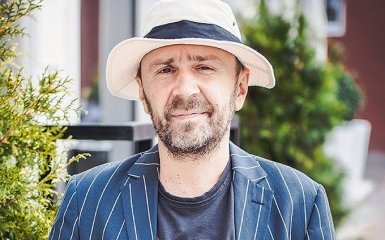 Скандальный Шнур будет решать проблемы влюбленных