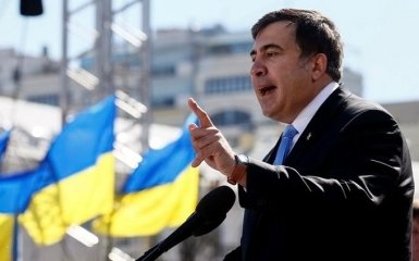 Саакашвили жестко ответил Порошенко, сравнив его с Аваковым