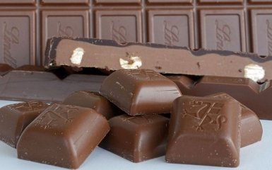 Вчені розповіли, від якої хвороби рятує шоколад