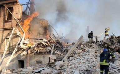 В результаті авіаудару РФ по школі на Луганщині загинули 60 людей