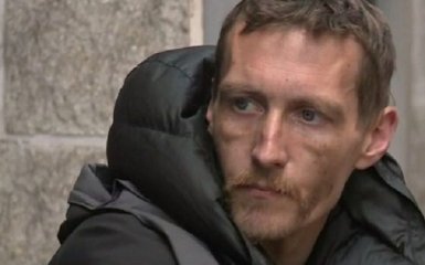 Бездомный, который помогал пострадавшим в теракте в Манчестере, стал героем соцсетей: появилось видео