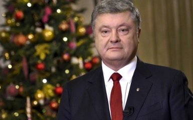 "Нам потрібні реформи, а не революції": Порошенко привітав українців з Різдвом