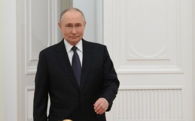 Putin can destroy Russia from within