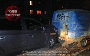 Київський водій влаштував п'яну ДТП і кидався на людей з ножем: з'явилися фото