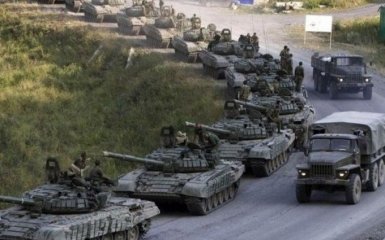 Які війська Росія стягнула до кордону України: розвідка порахувала танки, літаки і ракети