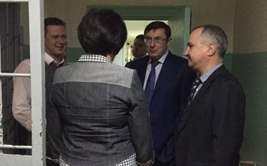 После громкого заявления ООН Луценко нагрянул к СБУ: появилось фото