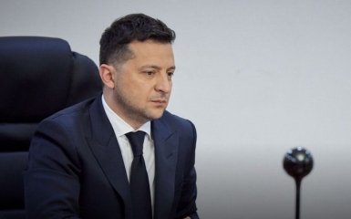 Зеленский ввел в действие неотложное решение СНБО по Донбассу