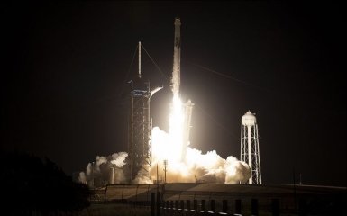SpaceX відправила на орбіту військові супутники для попередження про ракетні атаки
