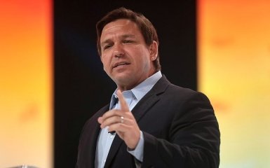 МИД пригласил в Украину губернатора Флориды Рона ДеСантиса после скандального заявления о войне