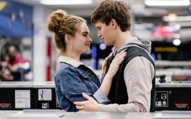 Який простий жест робить людей привабливішими  — експерти здивували відповіддю