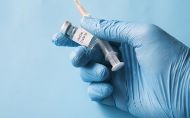 Директор Pfizer заговорил о 4 дозе вакцины против COVID-19