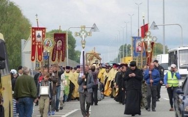 "Русский мир" в Украине: священник рассказал, как его называли "сатаной"