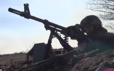 Пулеметчик-полубог: в сети появилось яркое видео с передовой на Донбассе
