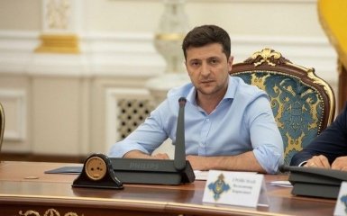 Зеленского просят срочно созвать СНБО: что случилось