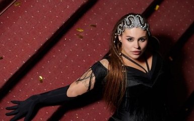 Солістка гурту KAZKA розійшлася з хлопцем й знайшла нового обранця