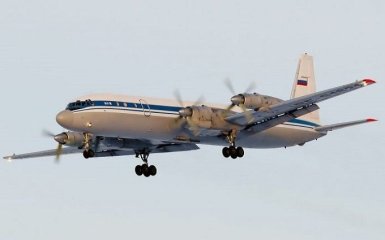 Катастрофа самолета с военными в России: появилось видео