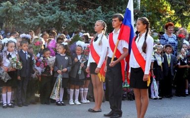 В России школьников заставили учить шансон: появилась смешная картинка