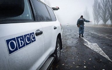 На Луганщине подорвался автомобиль ОБСЕ, есть погибшие и раненые