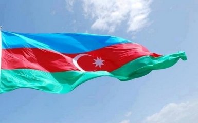 Азербайджан применил в Карабахе установки "Смерч": появилось видео