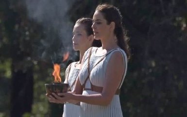 В Греції запалили Олімпійський вогонь з нагоди Зимових Ігор в Пекіні