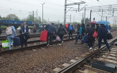 У Польщі евакуювали 500 пасажирів поїзда Київ – Перемишль: що сталося