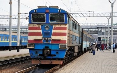 Між ДНР І ЛНР запустили пасажирський поїзд