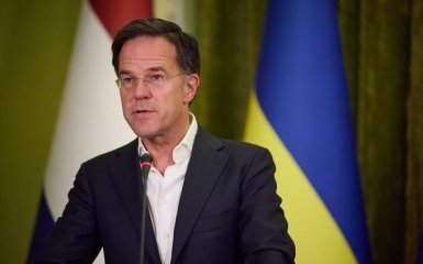 Україна отримає від Нідерландів бронеавтомобілі і самохідні гаубиці